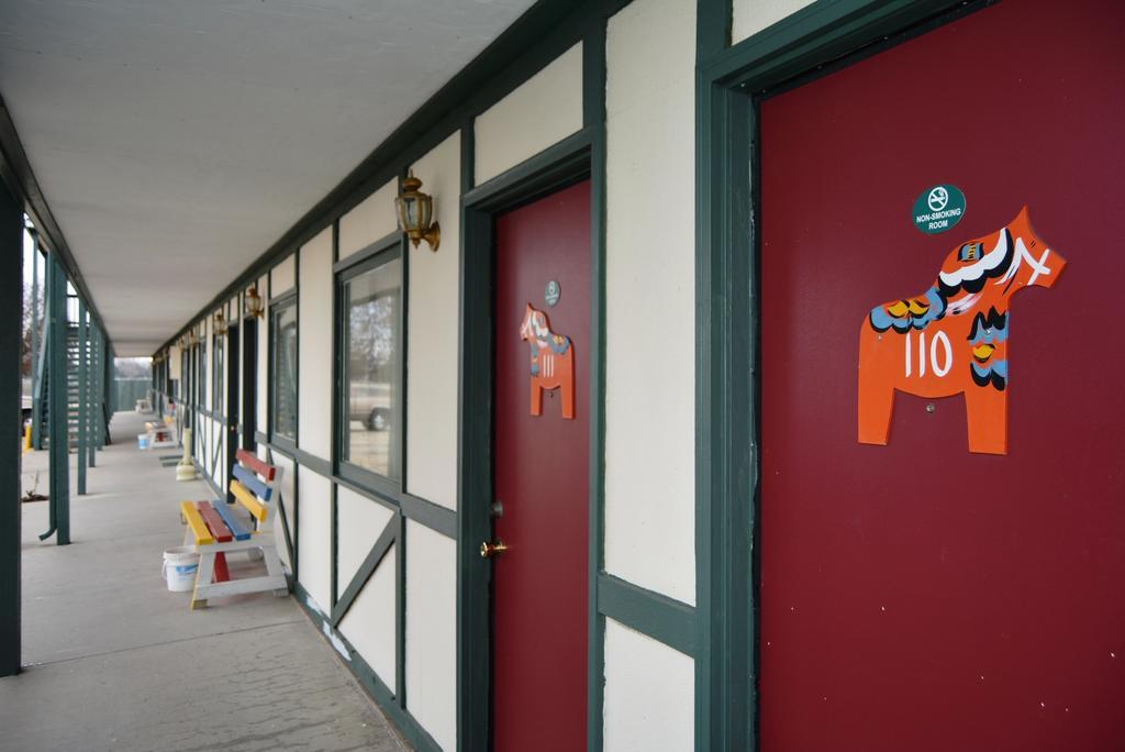 Viking Motel Lindsborg Exterior foto